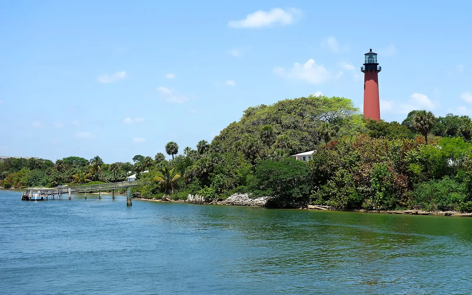 The Jupiter Inlet Lighthouse and Museum seen from the waterfront in Jupiter