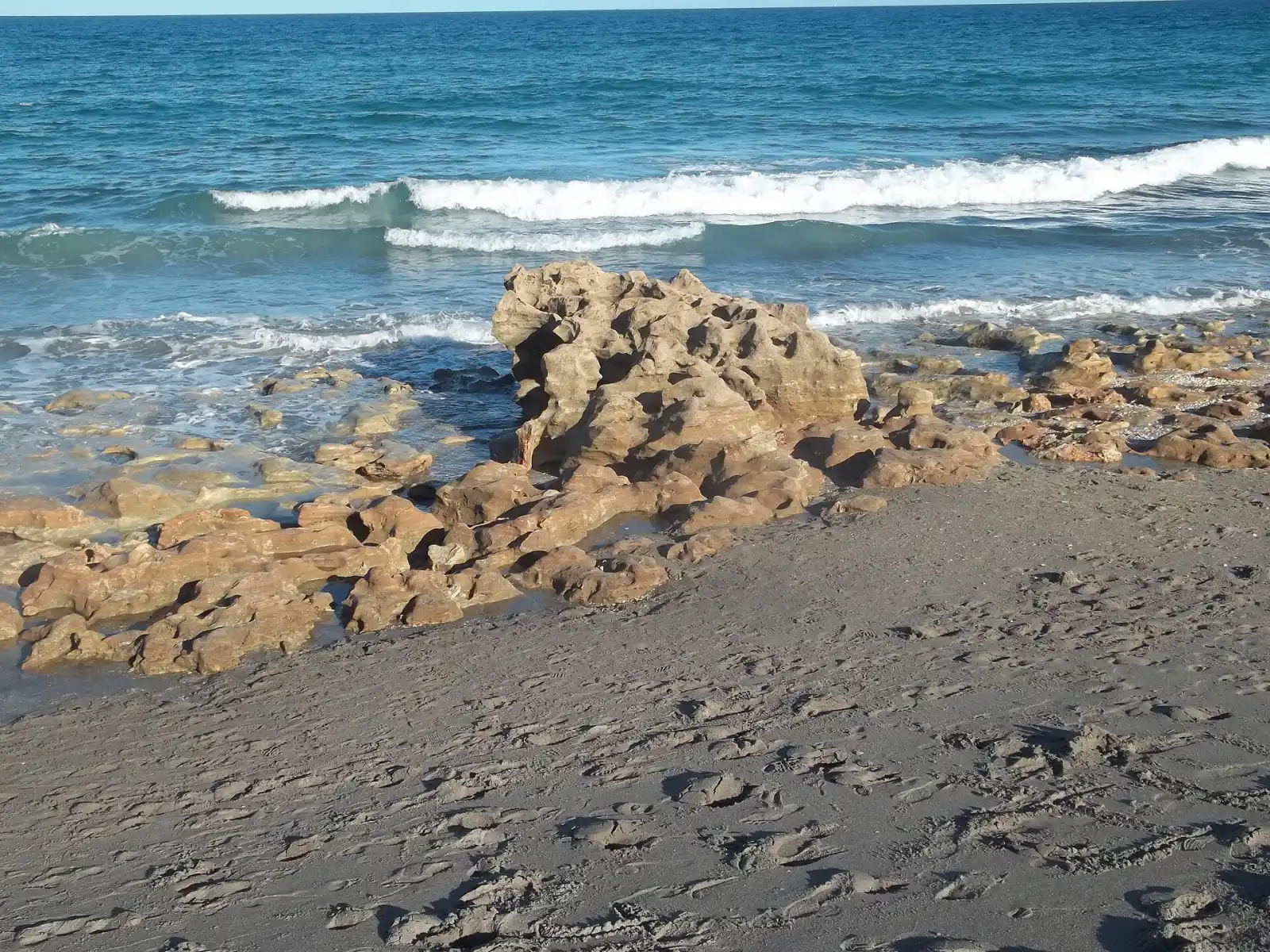 The beach at Coral Cove Park, north of the Jupiter Inlet.
